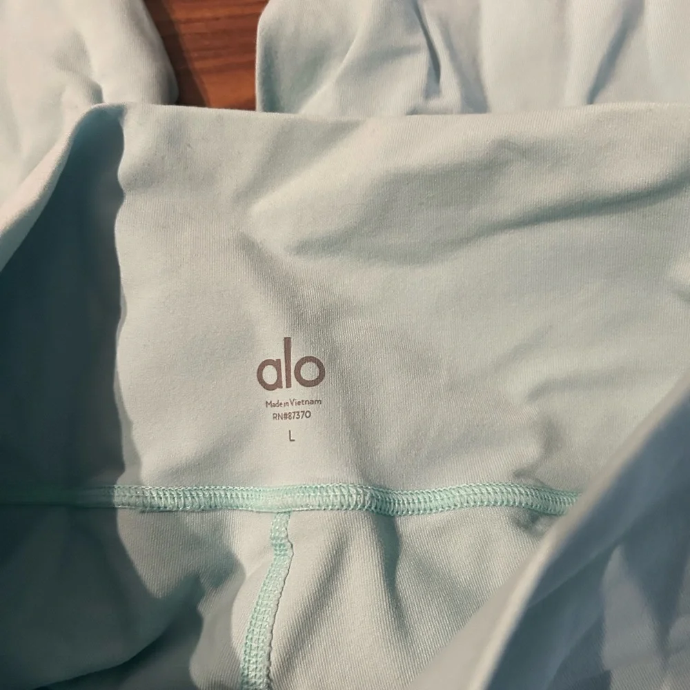 ALO high waist airbrush leggings - Picture 3 of 9